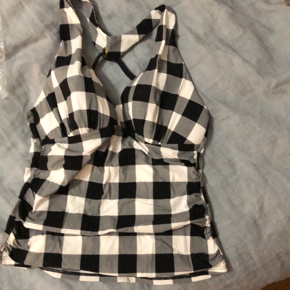 La Blanca bathing suit top